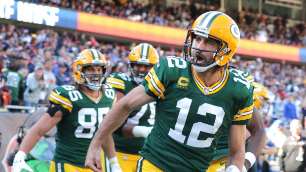 QB Aaron Rodgers (12)